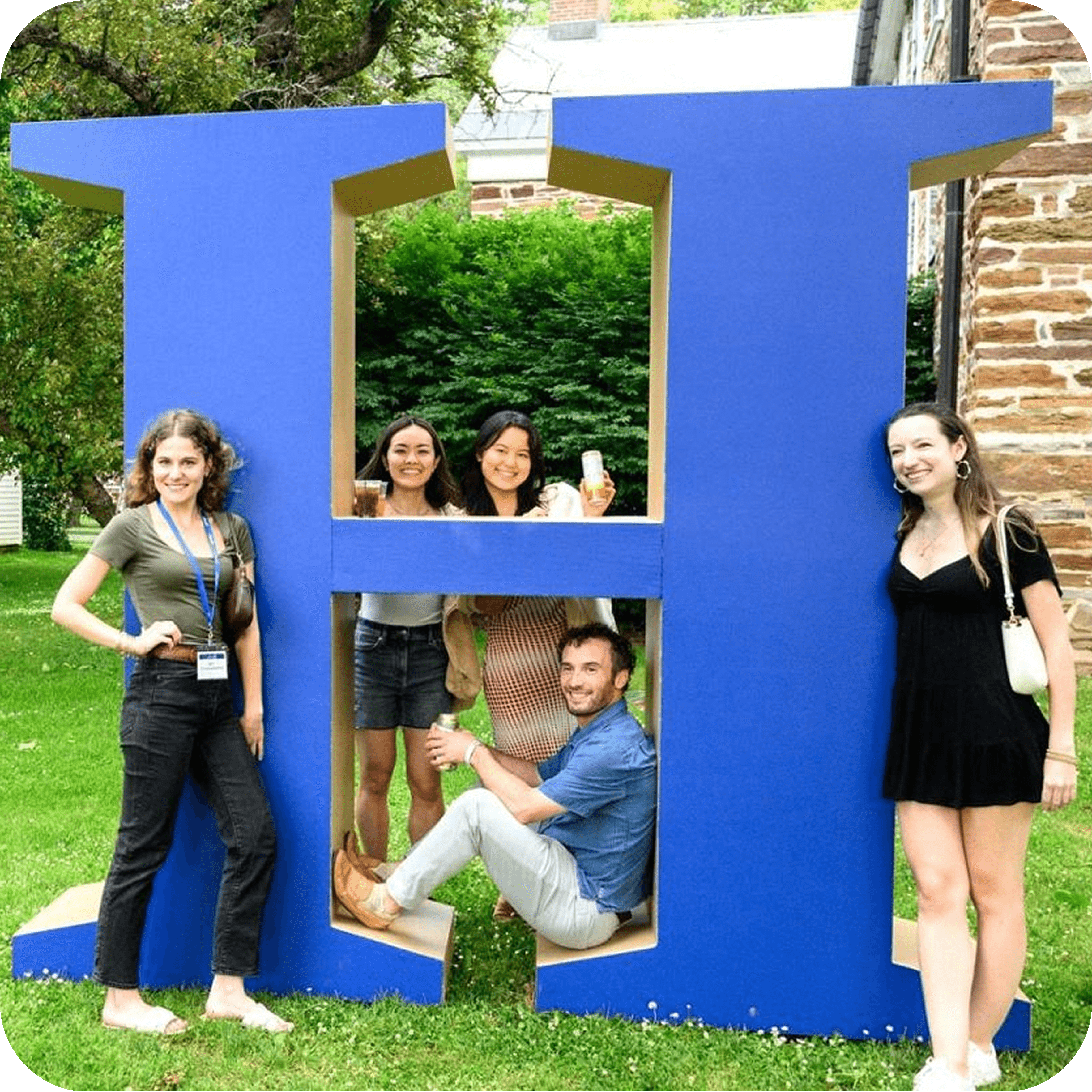 How Hamilton College turned a disconnected allumni base back into an engaged community in two days.
